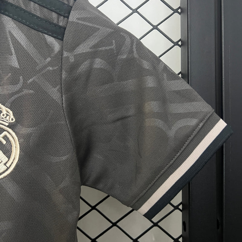 Conjunto III Real Madrid 2024/25 - Infantil
