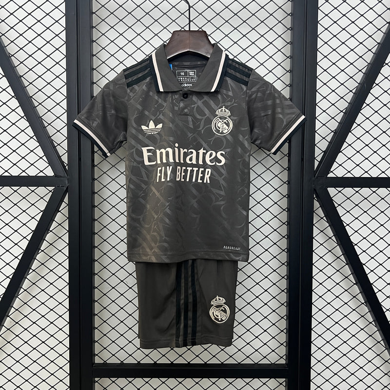 Conjunto III Real Madrid 2024/25 - Infantil