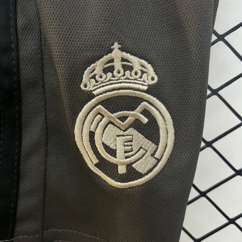 Conjunto III Real Madrid 2024/25 - Infantil