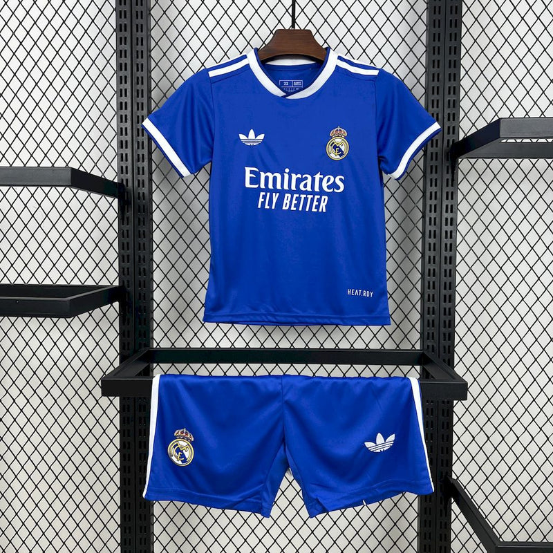Conjunto III Real Madrid 25/26 - Infantil